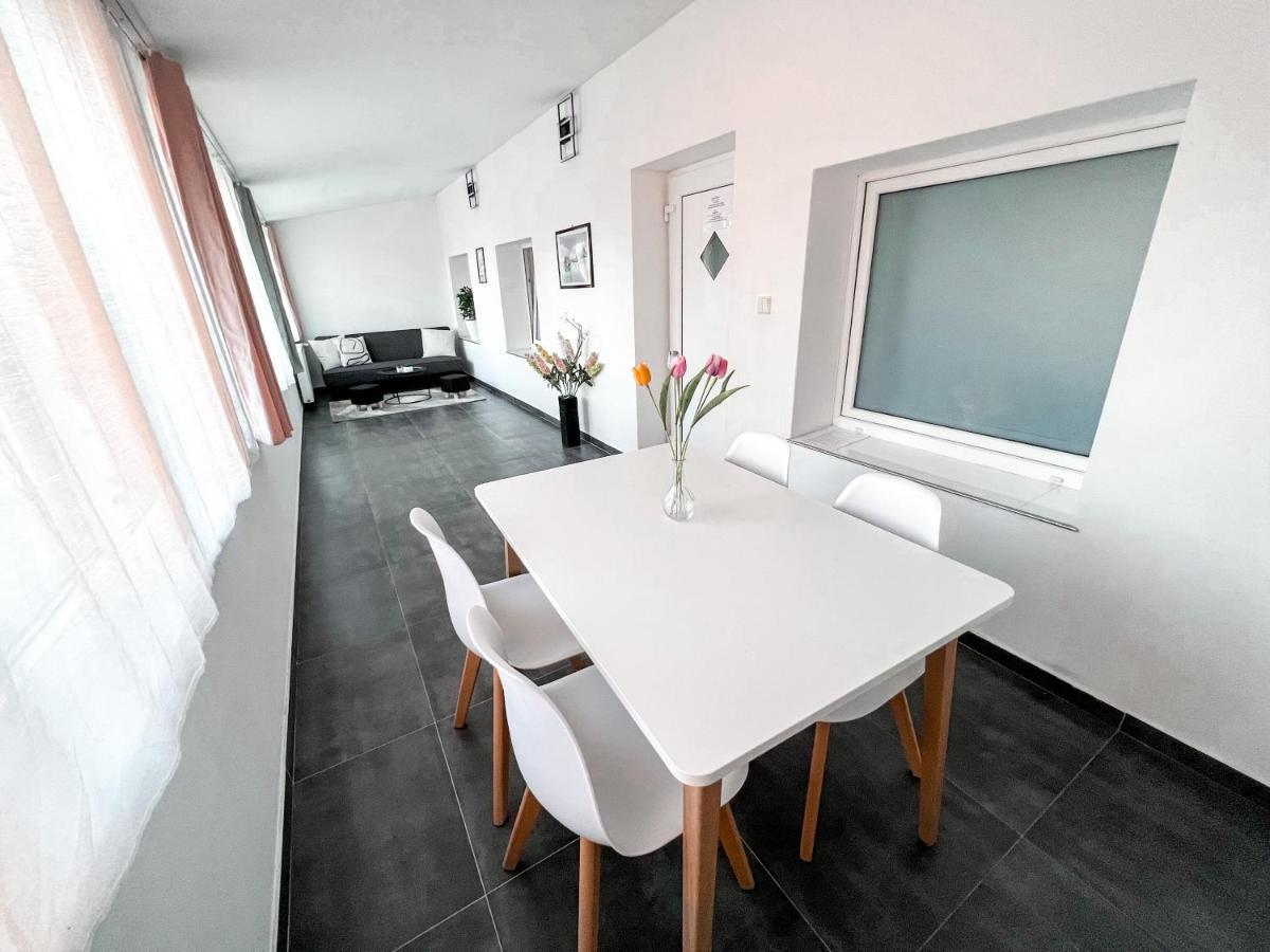 Williams Apartments Прага Екстер'єр фото